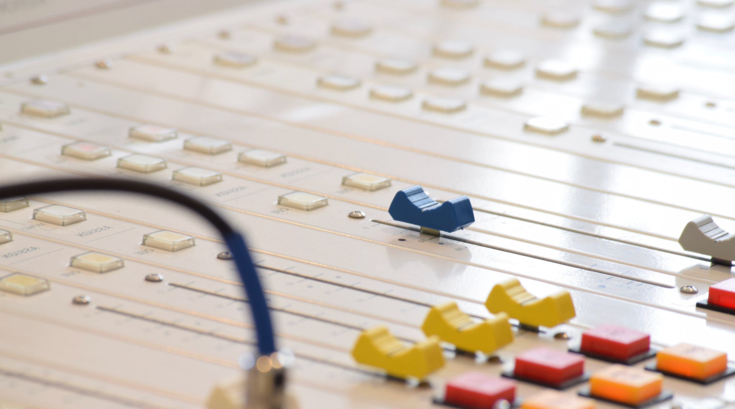 Averaging for a fluctuating income