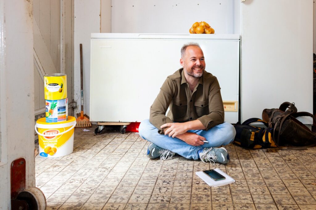 “I like stories that make you wonder: Wow, did this really happen?” – Lex Boon