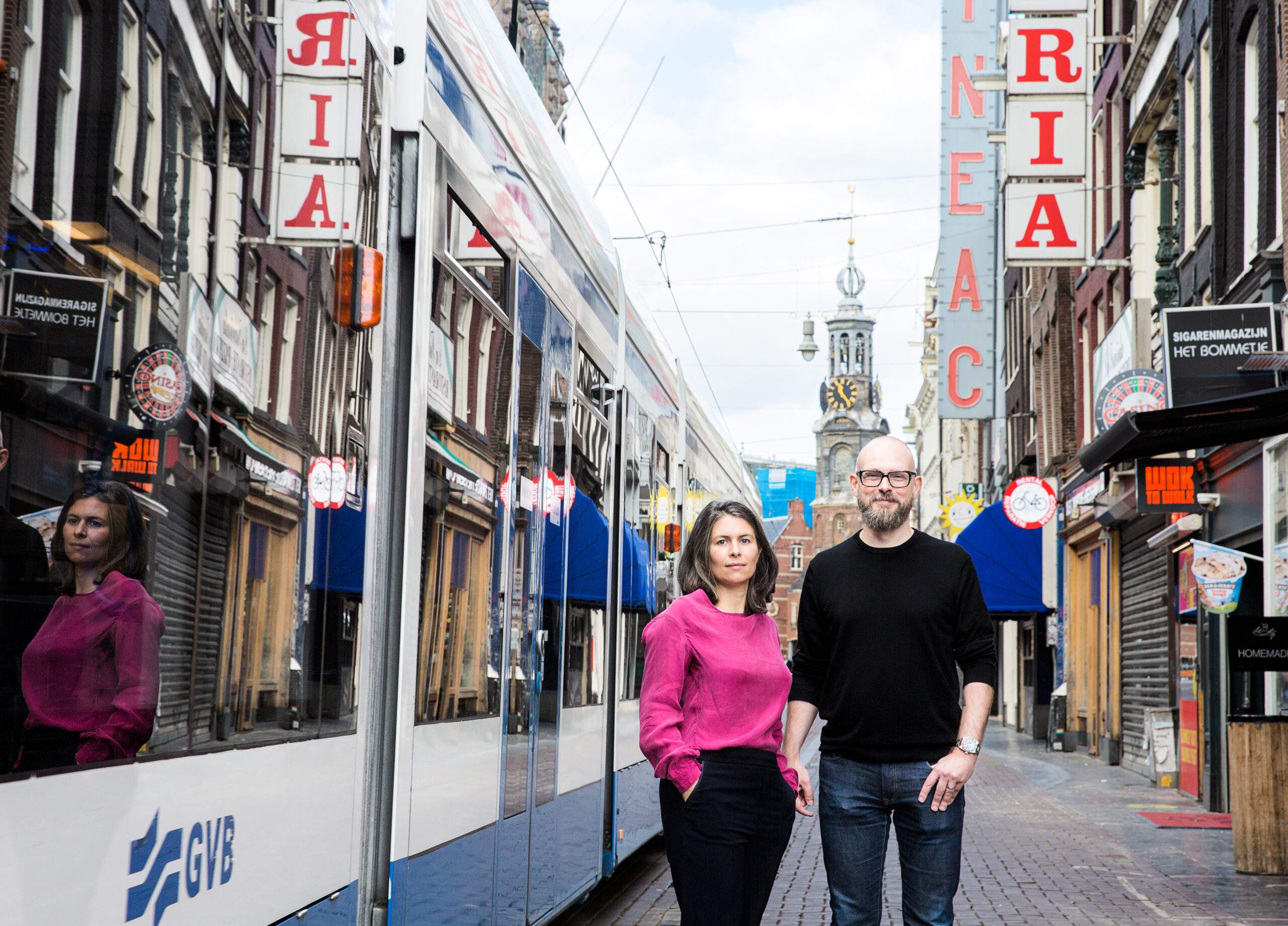 Authors of The Bluebottle Effect: Eva van den Broek and Tim de Heijer