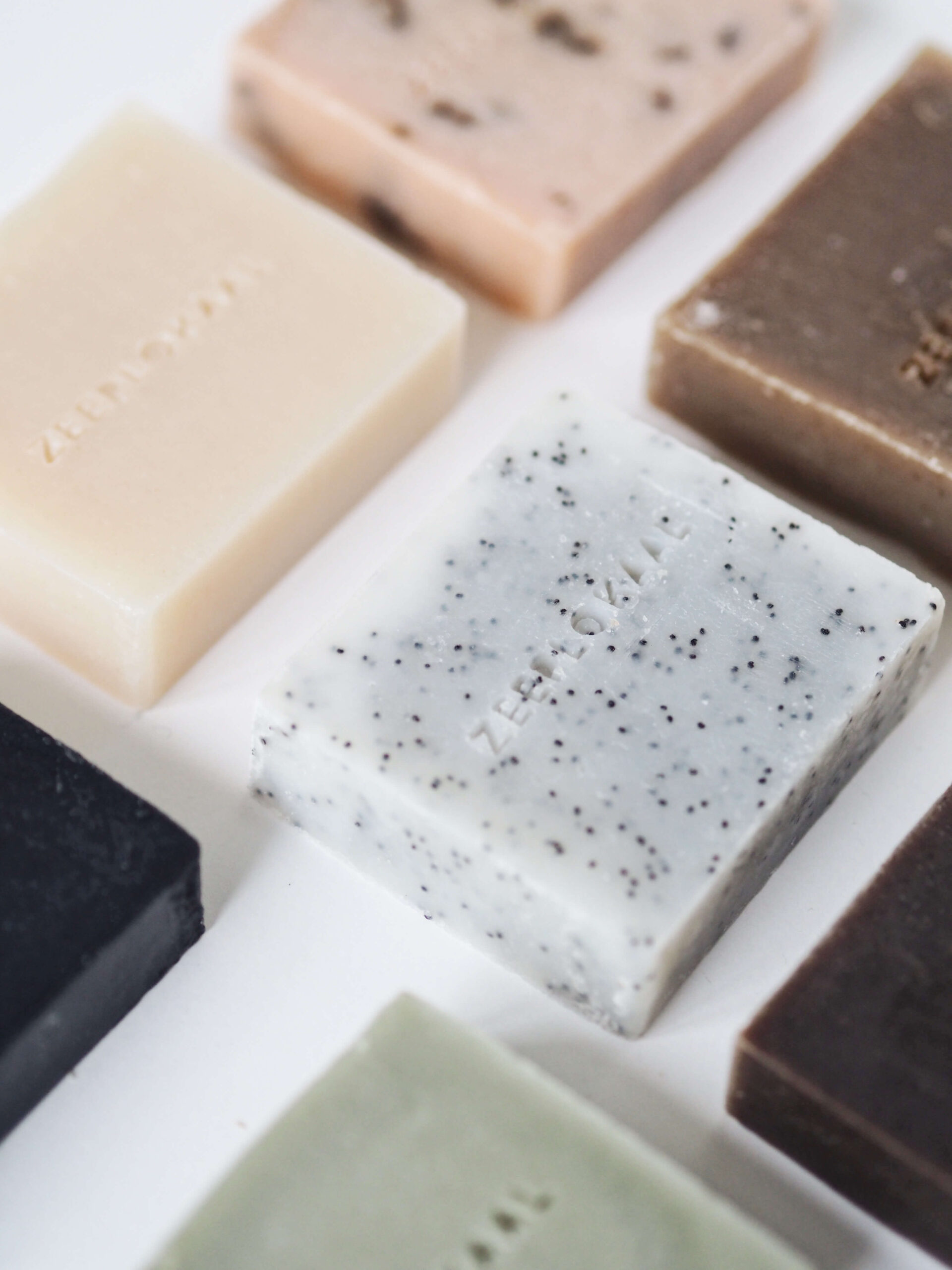 Profiles: Het Zeeplokaal – ”Thuis in een bakblik zeep maken, zo is het begonnen.”